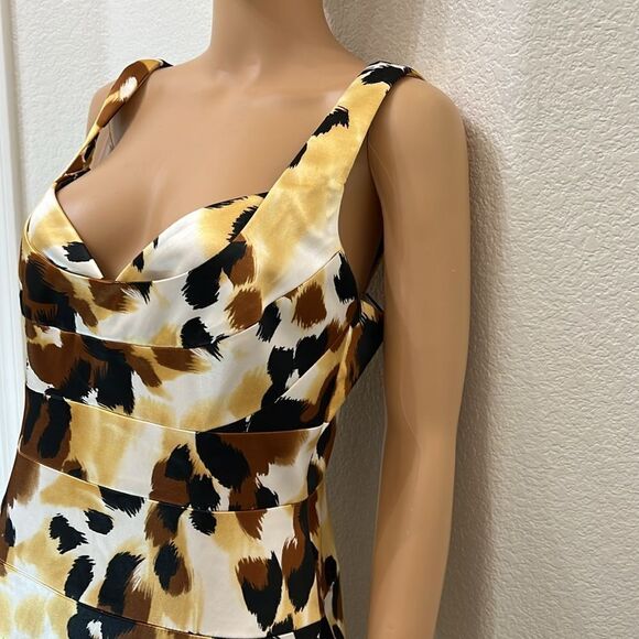 London Times Women’s Dress Sweatheart Neck Gold Brown Print Sleeveless Sheath - Picture 3 of 9